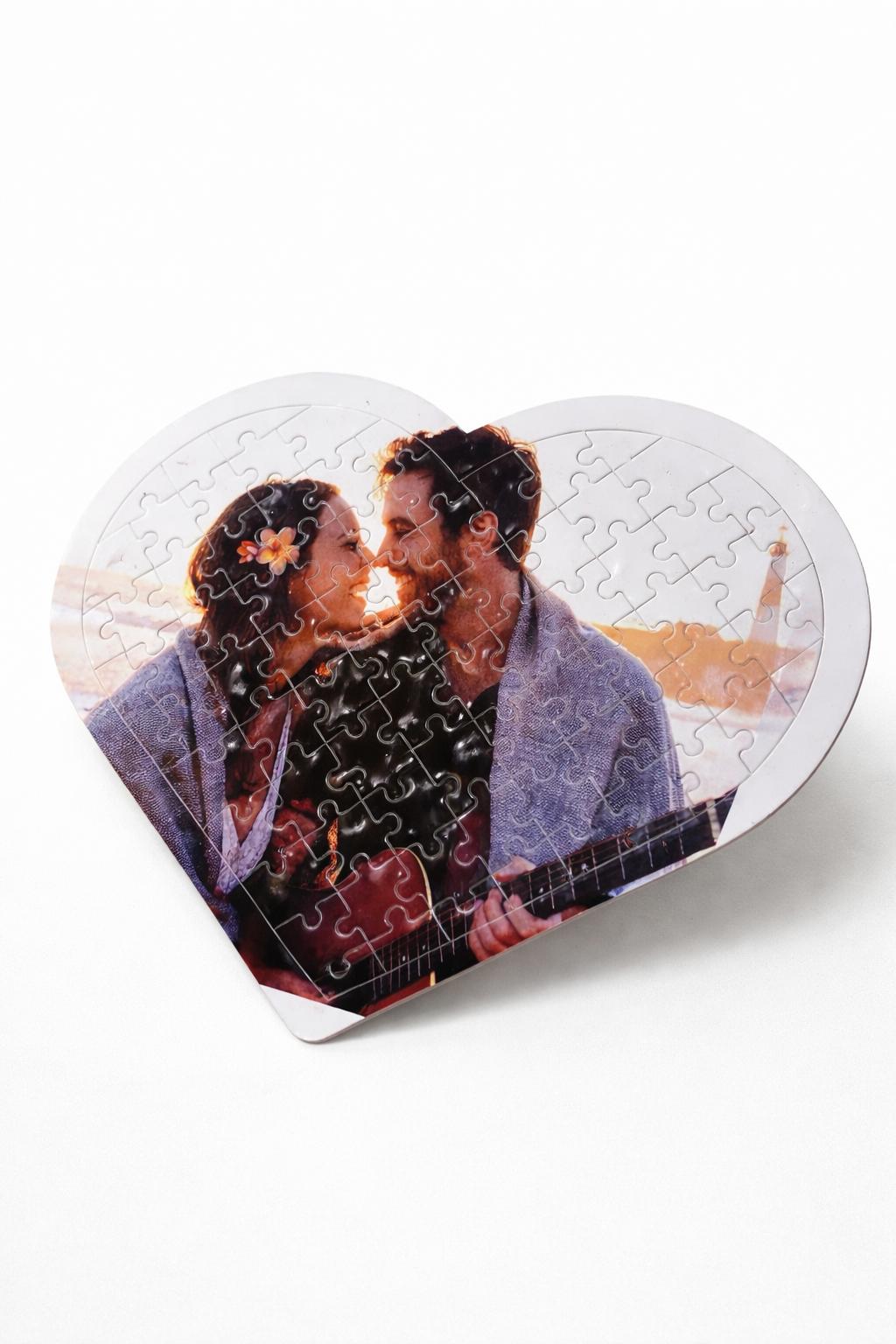 80 PARÇA KALPLİ PUZZLE
